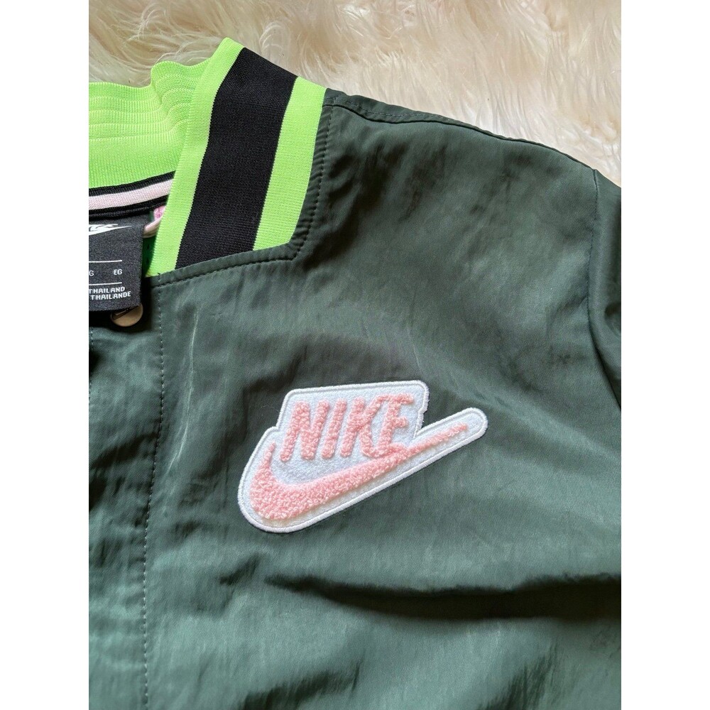 Nike jacket - Picture 4 of 9
